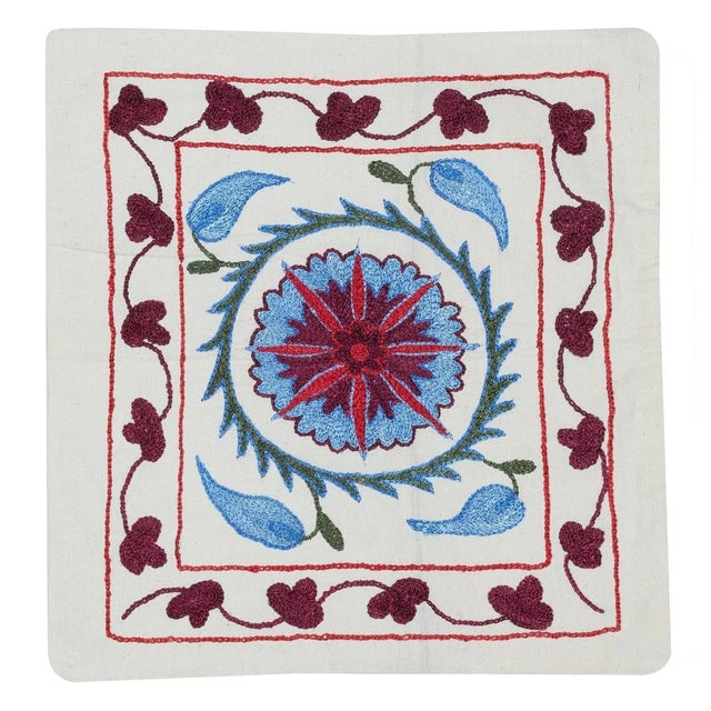 18"x19" Modern 100% Cotton Embroidered Pillow Cover. Handmade Cushion Cover For Sale