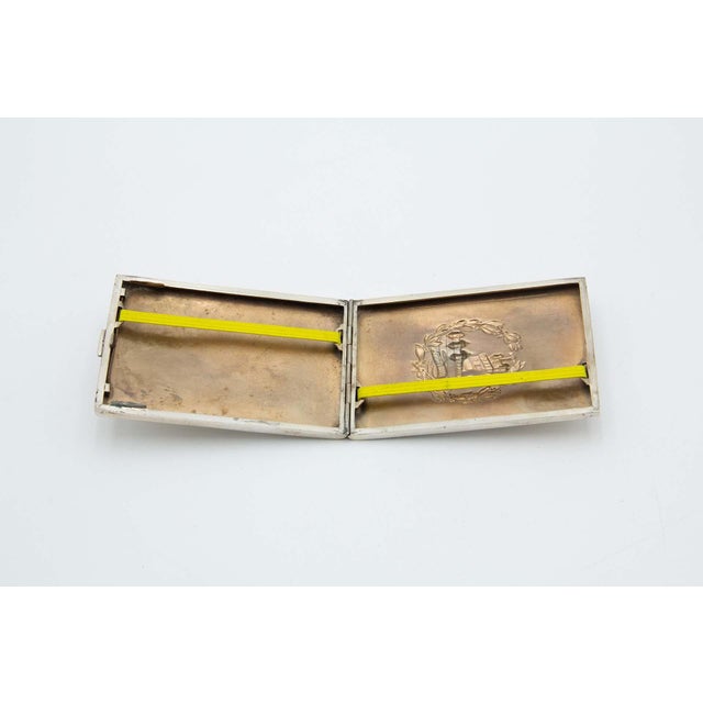 Rectangular Silver Cigarette Case with Low Reliefs, in Good conditions. Designed 1920 to 1949