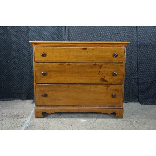 Antique American Country Farmhouse Maple and Pine Three Drawer Chest Dresser 42" For Sale - Image 6 of 17