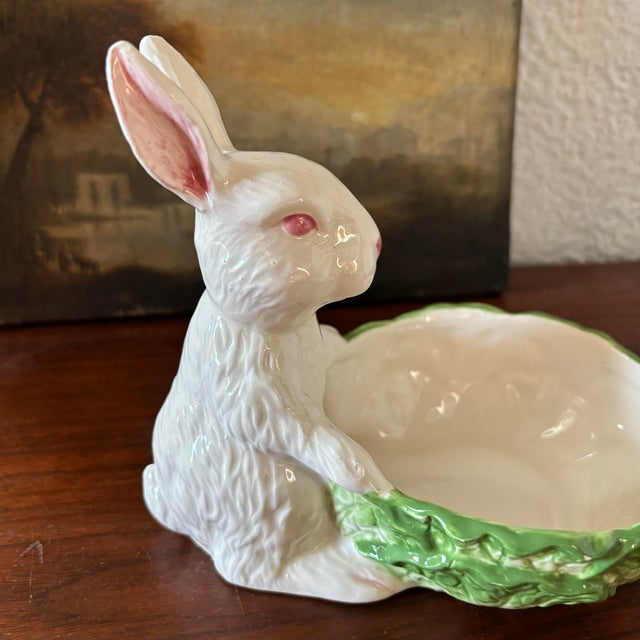 Late 20th Century Cabbage Bowl With White Bunny For Sale - Image 6 of 8