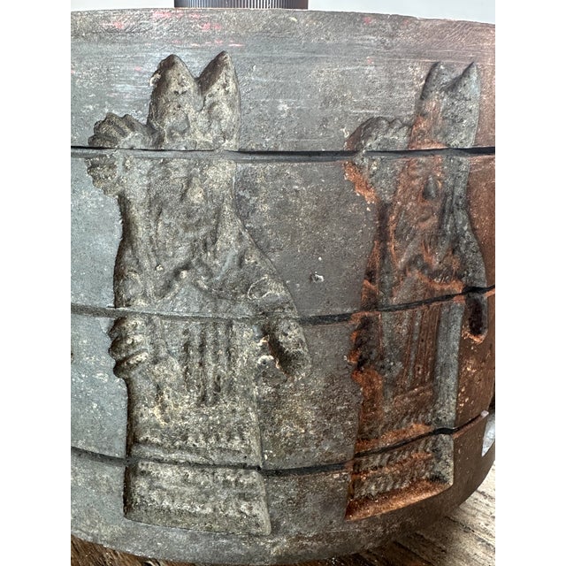 Stone Mold Table Lamps, Set of 2 For Sale - Image 5 of 6