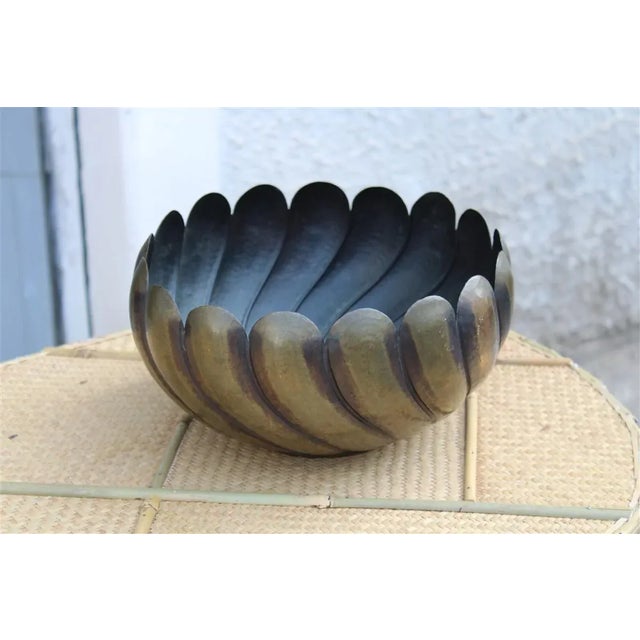 Art Deco Italian Embossed Brass Bowl by Egidio Casagrande, 1930s For Sale - Image 3 of 7