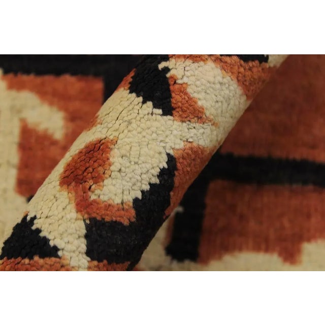 1980s Contemporary Ziegler Dark Orange Wool Rug - 5′11″ × 8′8″ For Sale - Image 4 of 9