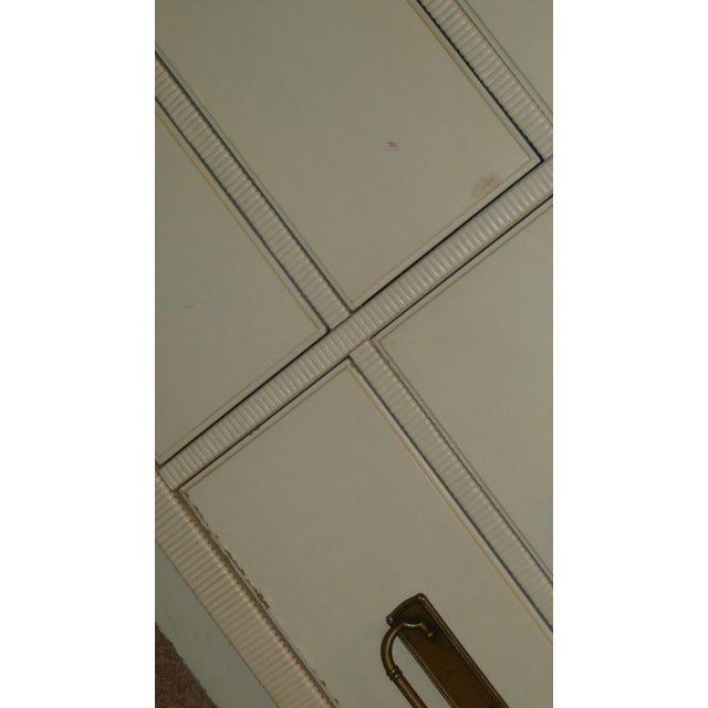 Vintage Wicker Steal Quality Drexel Mid-Century Modern Natural Rattan & Solid Wood Modern Aged White Lacquered Dresser Glass Style Near Tommy Bahama For Sale In Atlanta - Image 6 of 12