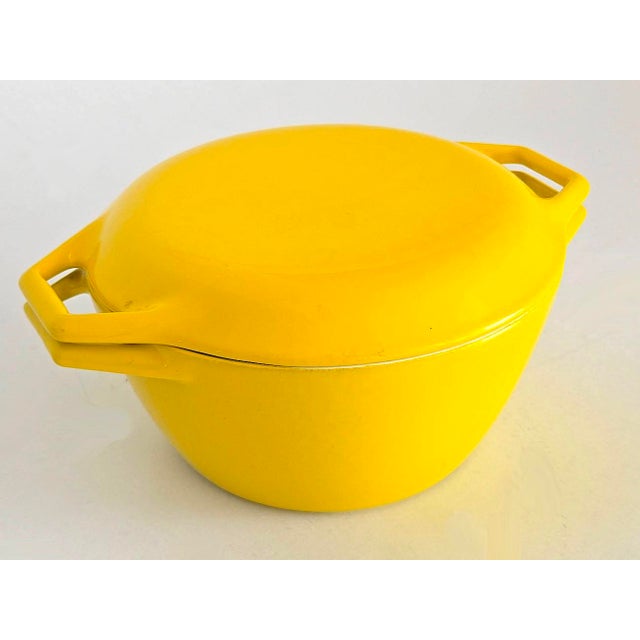 1960s Mid 20th Century Enamel on Cast Iron Dutch Oven Designed by Michael Lax for Copco, 2 Piece Set For Sale - Image 5 of 12
