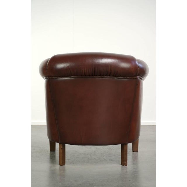 English Sheepskin Club Armchair in Dark Cognac For Sale - Image 4 of 13