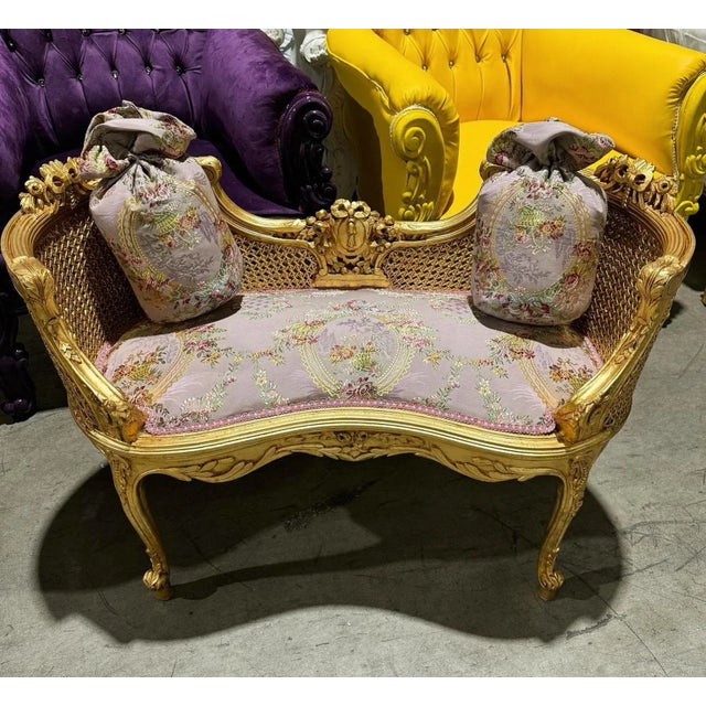 Beautiful details in every part of this piece. Stunning lovely marquise/bench/settee. This is fully refinished in new 24k...