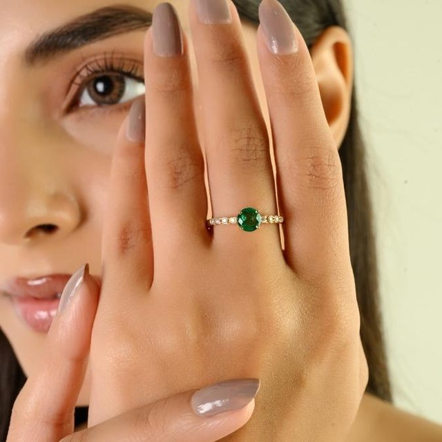 Certified 14k Yellow Gold Natural Zambian Emerald & Diamond Solitaire Ring Size 6 For Sale - Image 4 of 13