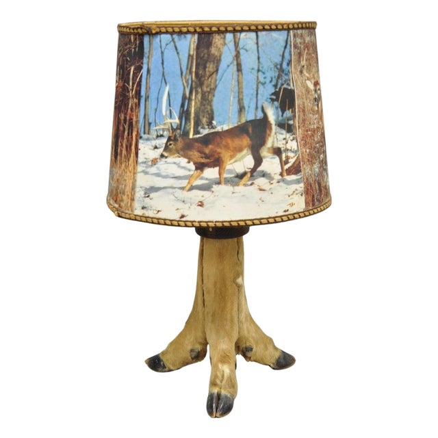 Vintage Rustic Taxidermy Tripod Deer Hoof Foot Cabin Decor Table Lamp W/ Shade For Sale
