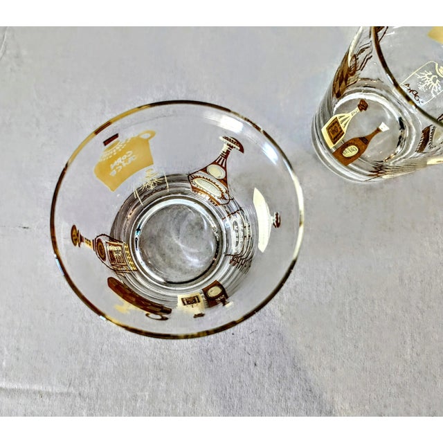 Mid Century Set of 4 Tumblers With Illustration in Gold For Sale In San Diego - Image 6 of 6