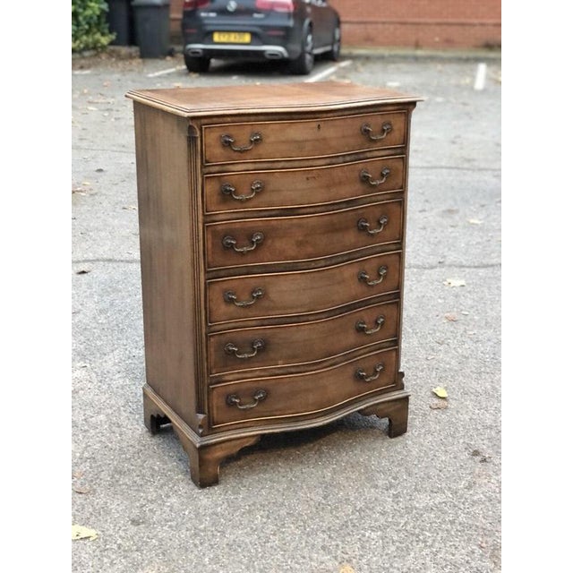 Chest of Drawers with Serpentine Front & Brass Handles For Sale - Image 4 of 8