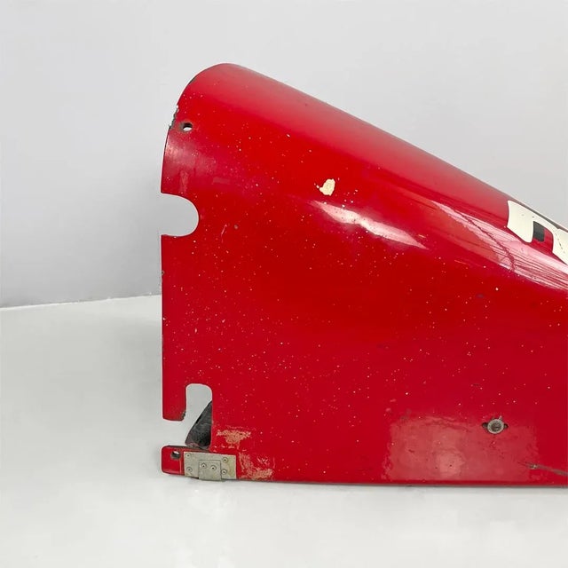 Italian Modern Front Nose from La Dallara F.3000, 1990s, 1988 For Sale - Image 13 of 18