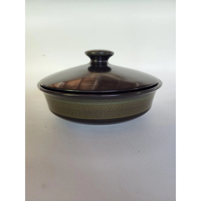 1970s 1970s Franciscan Madeira Three Quart Round Covered Casserole Dish For Sale - Image 5 of 5
