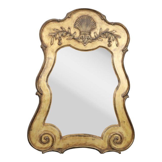 Superb Distress Gilded Gold Leaf Georgian Carved Acanthus Leaf and Shell Mirror For Sale