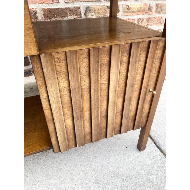 Mid-Century Modern Nightstands by John Widdicomb - A Pair For Sale In Chicago - Image 6 of 18