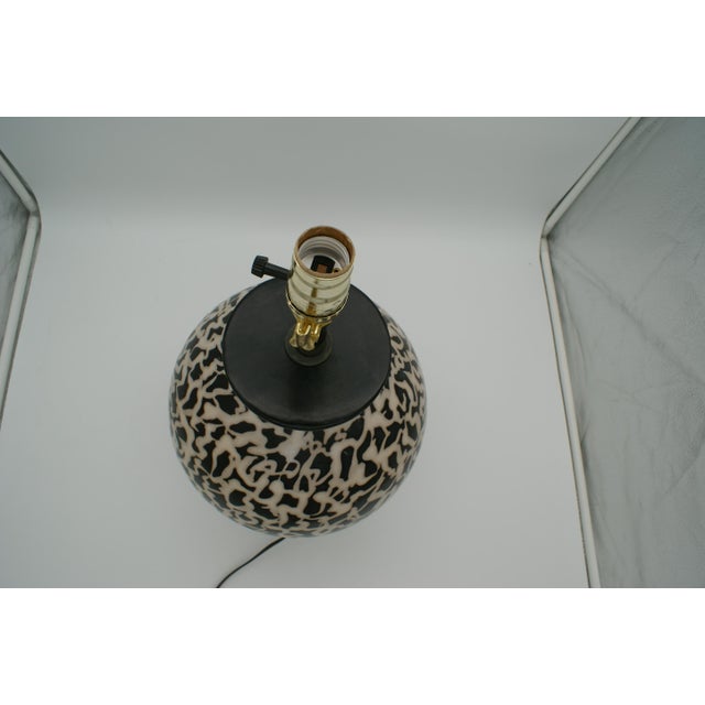 Ceramic Late 20th Century Black & Ivory Geometric Chulucanas Pottery Lamp – Handcrafted Peruvian Art Lg Tribal Vase For Sale - Image 7 of 9