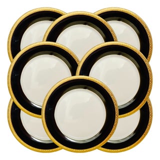 Vintage Royal Gallery Gold Buffet Dinner Plates With Black & 24k Gold Filigree - Set of 8 For Sale
