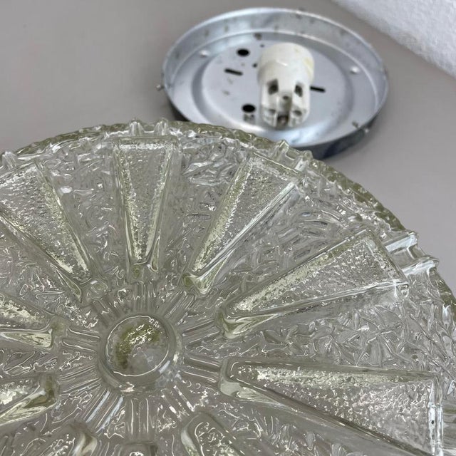 Textured Glass Wall or Ceiling Lights attributed to Hillebrand Leuchten, 1970s, Set of 2 For Sale - Image 17 of 18