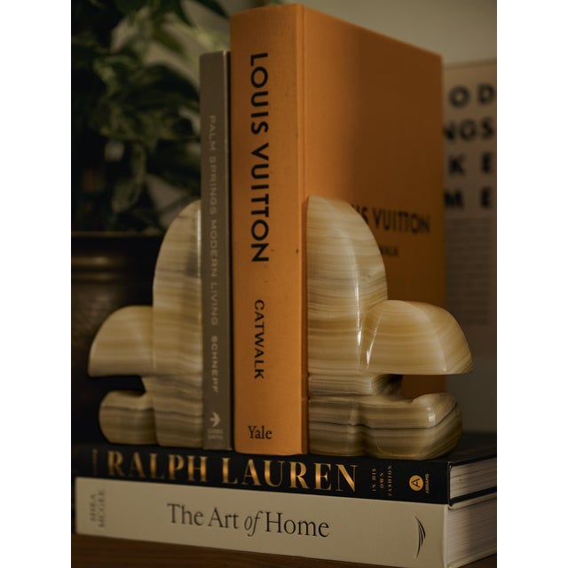 Gemstone Vintage Hand Carved Striped Onyx Marble Split Fleur De Lis Bookends For Sale - Image 7 of 8