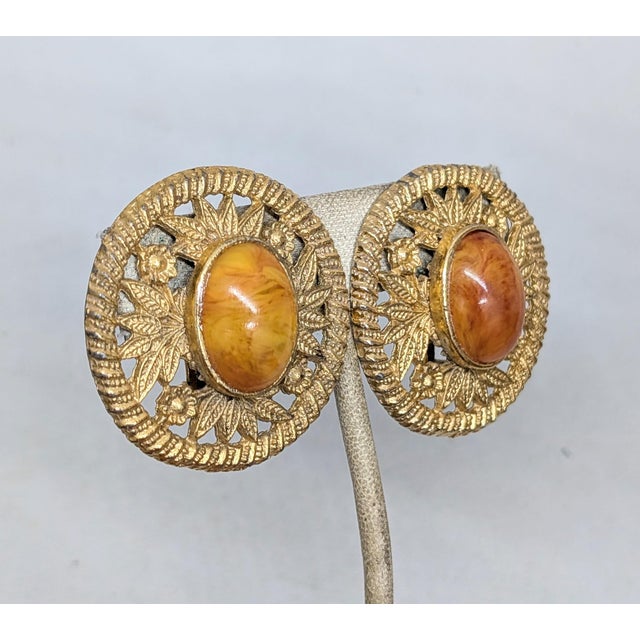 Vintage 1980s Signed Les Bernard Round Goldtone Cabochon Faux-Agate Clip Earrings-2 Pieces For Sale - Image 12 of 12