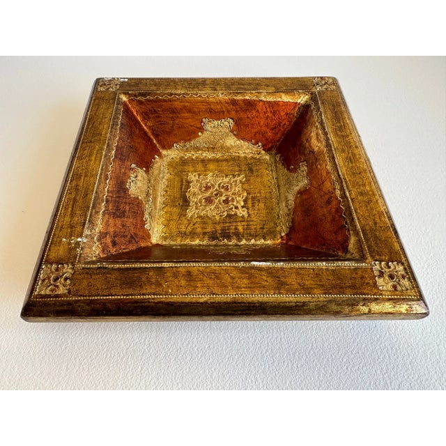 Vintage Florentia Italy Dresser Tray Hand Made Catch All in Gold & Copper For Sale - Image 4 of 12