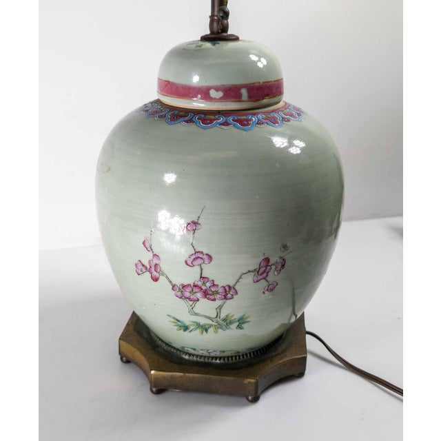19th Century Chinese Celadon Green Floral Ginger Jar Table Lamp in Famille Rose Palette For Sale - Image 4 of 12