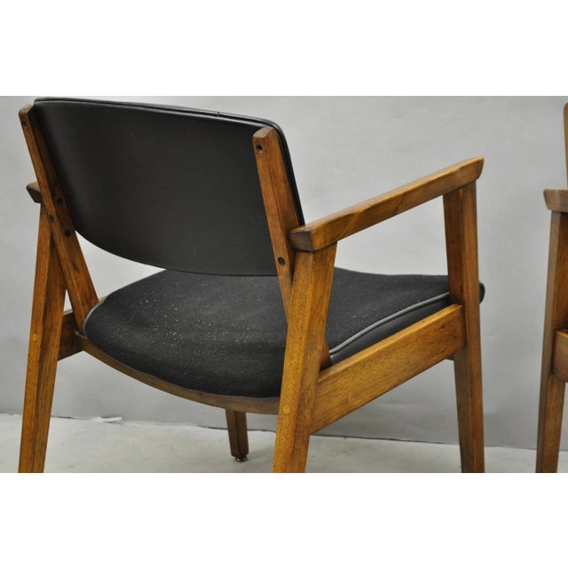 Vintage Boling Chair Co Mid Century Modern Walnut Lounge Arm Chairs (A) - Pair For Sale - Image 13 of 17
