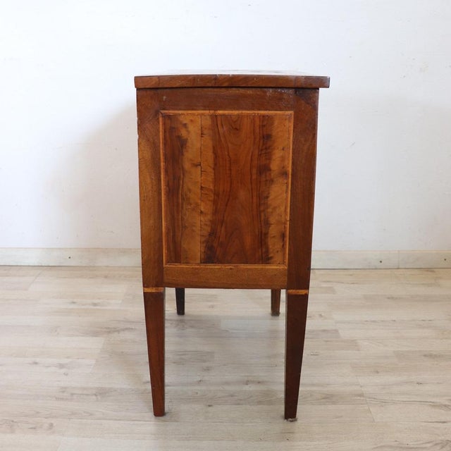 Small Antique 18th Century Chest of Drawers For Sale - Image 4 of 15