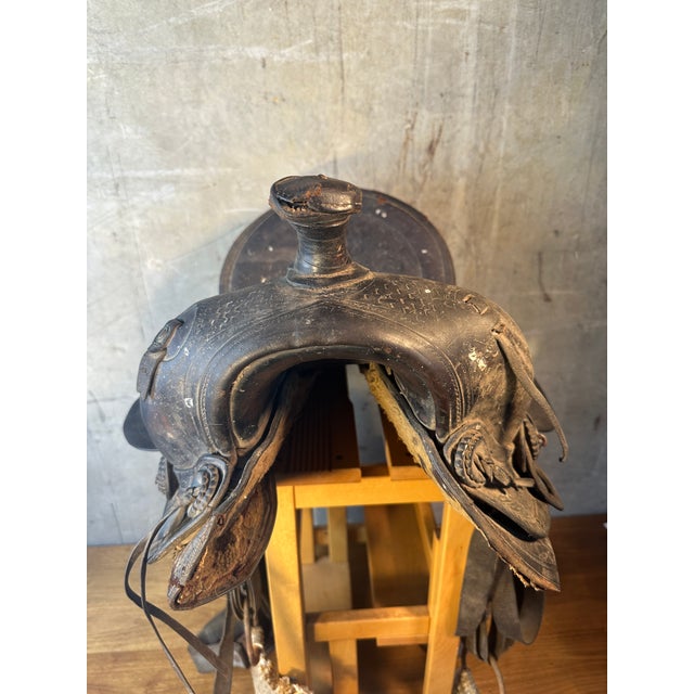 Vintage Western Horse Saddle Leather Tooled Floral Design 14" Seat "Blain" Marked For Sale - Image 4 of 13