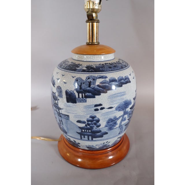 Vintage Chinese Blue & White Crackle Glaze Porcelain Ginger Jar Table Lamp, 1970s For Sale In Raleigh - Image 6 of 7