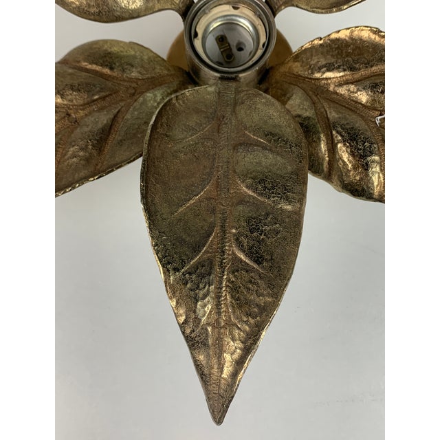 1970s Florentine Brass Floral Wall Sconce by Willy Daro for Massive Lighting, 1970s For Sale - Image 5 of 7