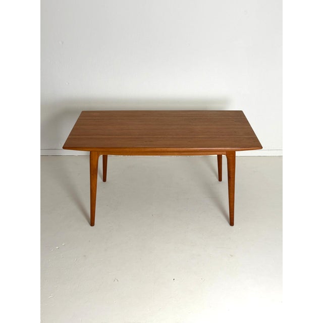 Contemporary Boomerang Extendable Dining Table in Teak, 1960s For Sale - Image 3 of 13