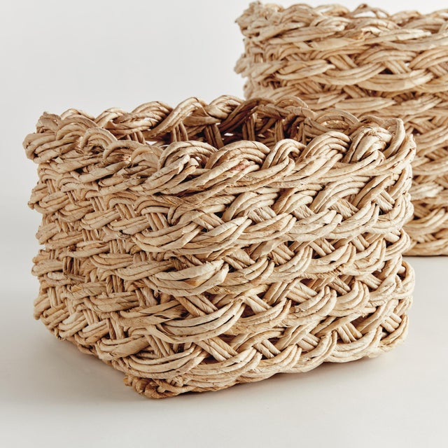 A species of banana, abaca is an upcycled, sustainable material. A very durable fiber, semi-bleached and varying in color,...