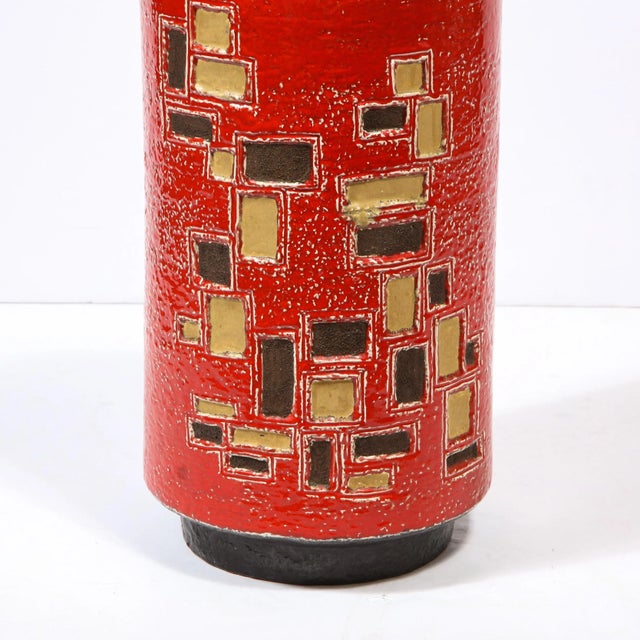 Mid-Century Modern Scarlet Red Handpainted Umbrella Stand w/ Rectilinear Details For Sale In New York - Image 6 of 12