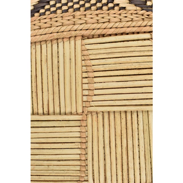 Early 20th Century Tonga Binga Basket 23 Inch For Sale - Image 4 of 7