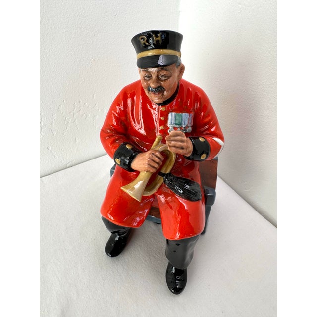Red Royal Doulton Figurine ~ “Past Glory” ~ Hn 2484 For Sale - Image 8 of 12