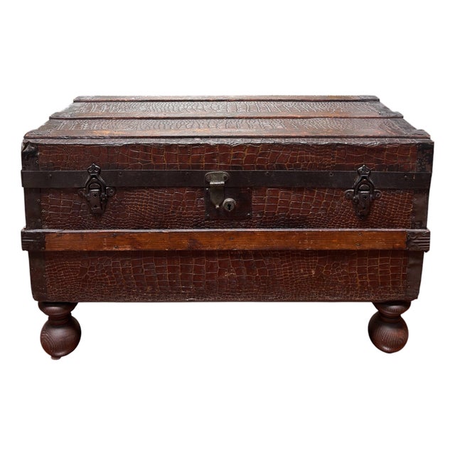 Antique 1920’s Crocodile Leather Steamer Trunk Coffee Table For Sale