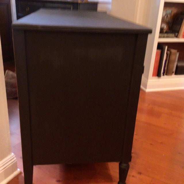 English 1960s Hand Painted Decorative Chest For Sale - Image 3 of 4