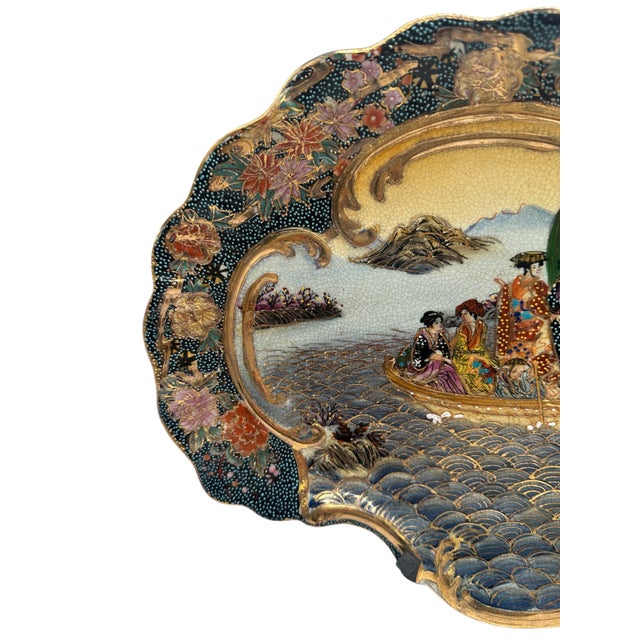 Japanese Vintage Satsuma Hand Painted Earthenware Platter With Scalloped Edges For Sale - Image 3 of 12