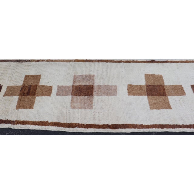 Ivory Vintage Turkish Tulu Runner With Ivory Field and Layered Brown Cross Motifs For Sale - Image 8 of 12