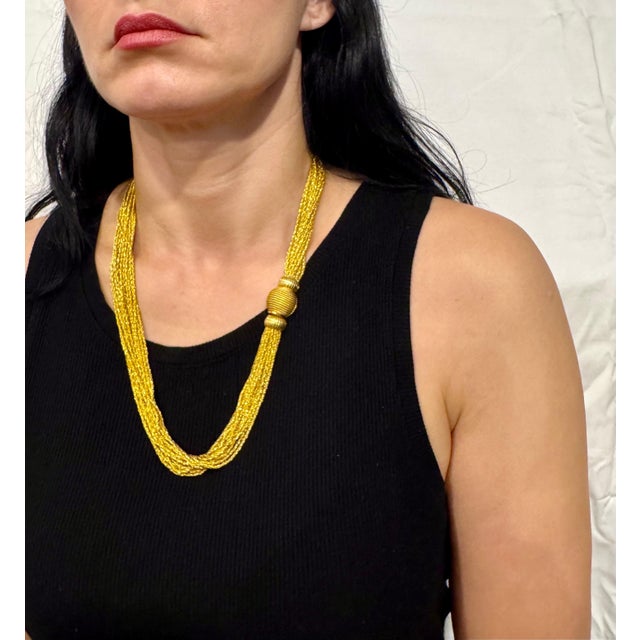 158 Gm of 18 Karat Gold With 18 Strand 24 " Long Lariat & Heavy Clasp Necklace For Sale - Image 13 of 18