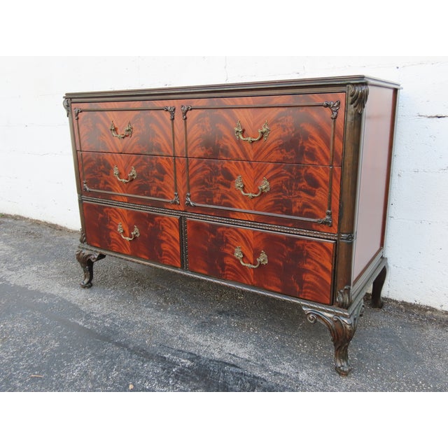 Traditional Early 1900s Carved Flame Mahogany Low Dresser Bathroom Vanity 6325 For Sale - Image 3 of 18