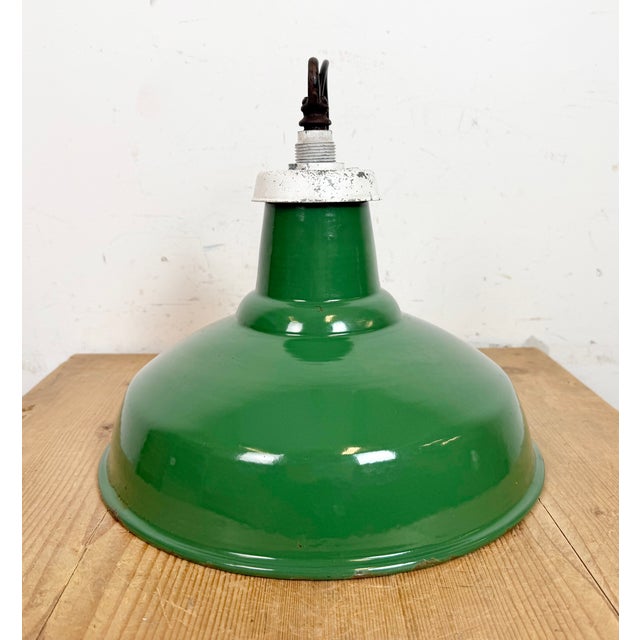 British Industrial Green Enamel Factory Pendant Lamp, 1960s For Sale - Image 11 of 16