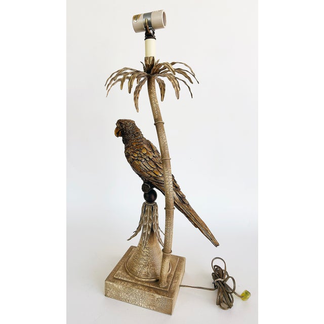 Hollywood Regency Late 20th Century Palm Beach Chic Brass Macaw Parrot Tole Palm Tree Lamp For Sale - Image 3 of 11