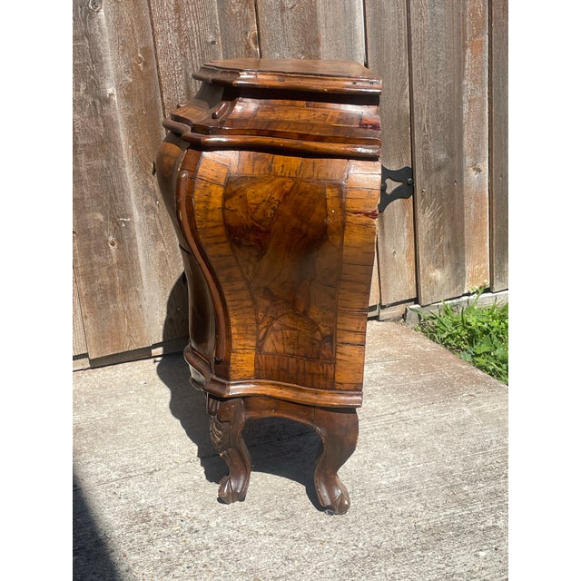 Italian Venetian Louis XIV Rococo Walnut Burl Veneer Commode For Sale - Image 11 of 11