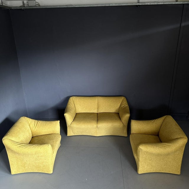 Tentazione' living room set model 685 designed by Mario Bellini and produced by Cassina, Italy, 1973. The set consists of...