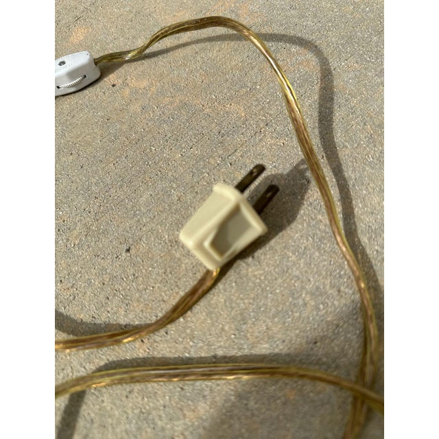 1970s Pair of Sculptural Mid-Century Table Lamps With Lucite-Style Shades & Brass Bases For Sale - Image 17 of 18