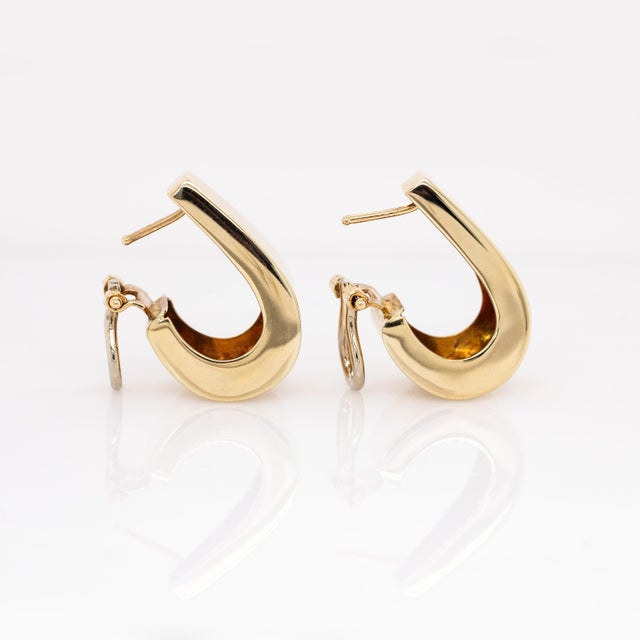 7.4g Estate Hoop Earrings: Solid 14k Yellow Gold, A Pair For Sale - Image 4 of 6