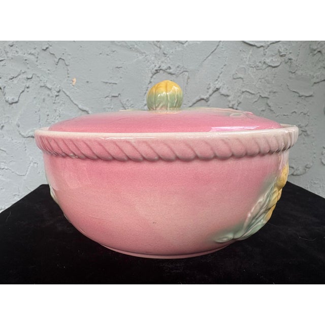 1950s Vintage Hull Pottery Pastel Pink Floral Covered Dish / Lidded Bowl For Sale - Image 5 of 12