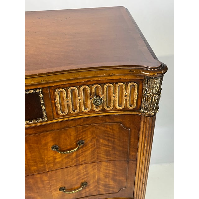 Early 20th Century Early 20th Century Neoclassical Serpentine Chest of Drawers For Sale - Image 5 of 13